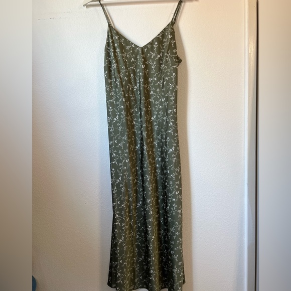floral satin midi dress forever 21 Forever 21 | Dresses | Forever 2 Green Satin Floral Print Midi Dress
